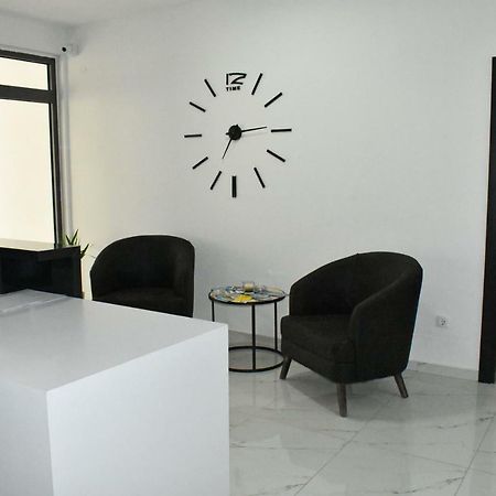 Flo Apartments Ülgün Dış mekan fotoğraf