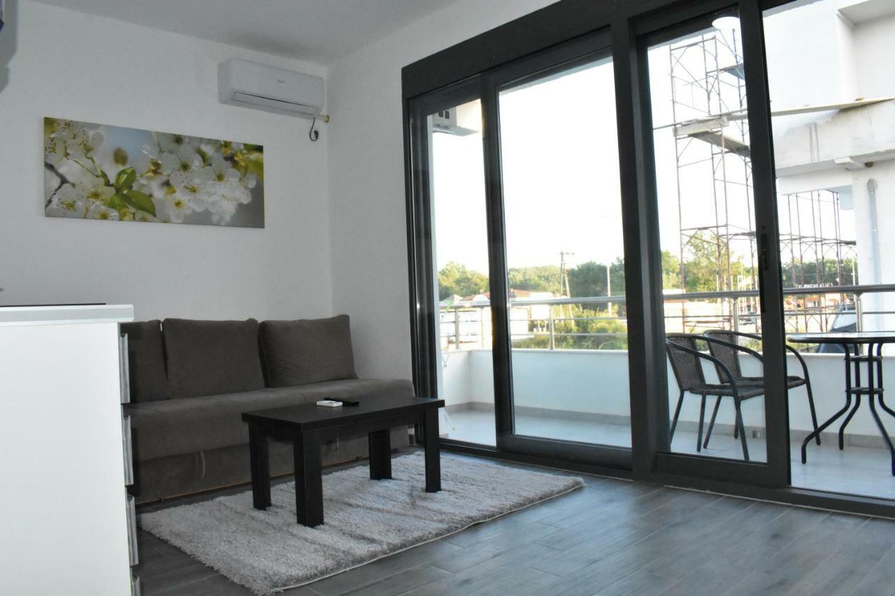 Flo Apartments Ülgün Dış mekan fotoğraf